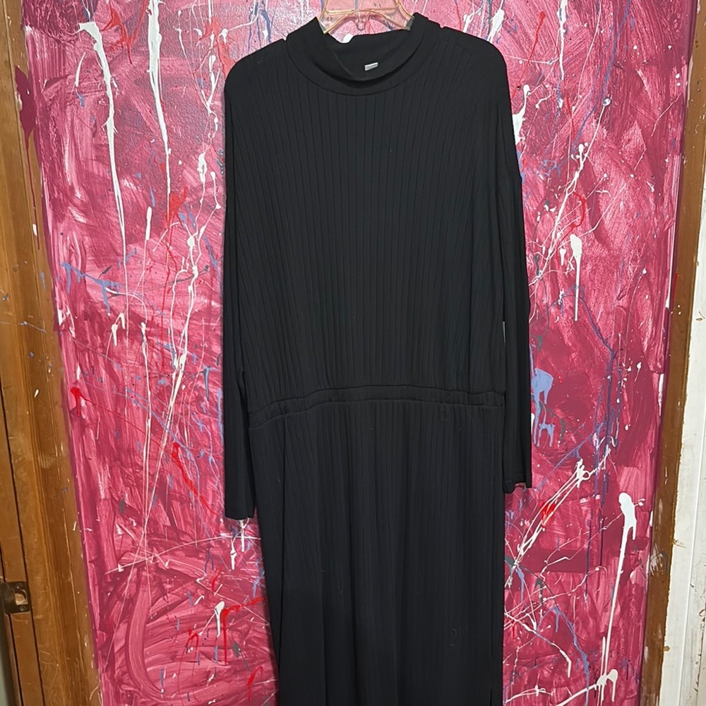 Elegant Black Turtleneck Dress